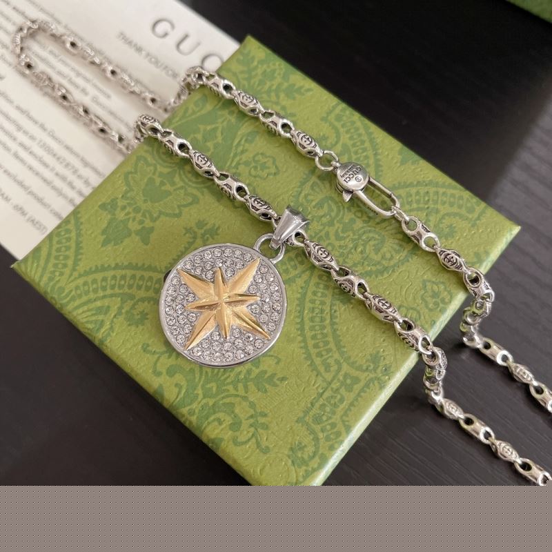 G*u*i necklaces